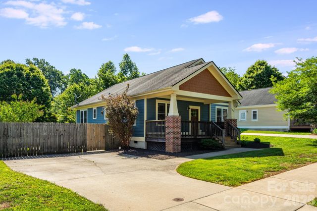 123 Estelle Park Drive, Asheville, NC 28806