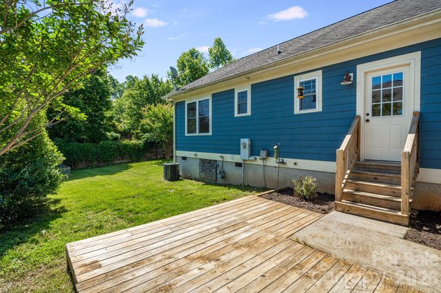 123 Estelle Park Drive, Asheville, NC 28806