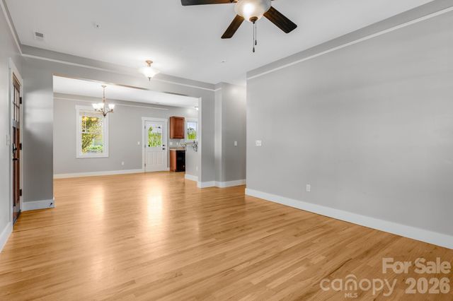 123 Estelle Park Drive, Asheville, NC 28806