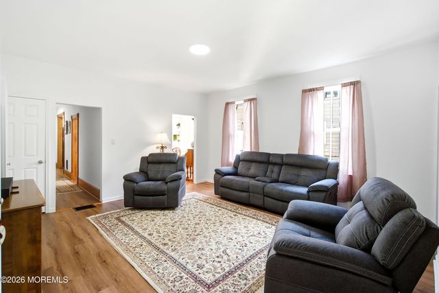 42 Union Street, Mount Holly, NJ 08060
