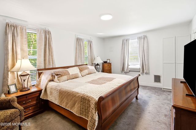 42 Union Street, Mount Holly, NJ 08060