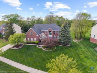 23498 Prescott Lane W, Lyon Charter Township, MI 48178