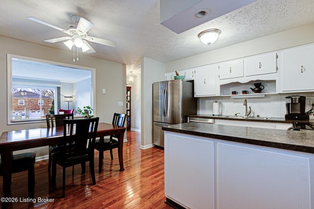 8501 Gregory Way, Louisville, KY 40219