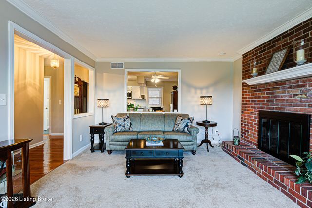 8501 Gregory Way, Louisville, KY 40219