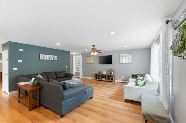 70 Landsdown Lane, Conway, NH 03818