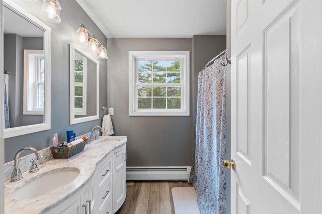 70 Landsdown Lane, Conway, NH 03818