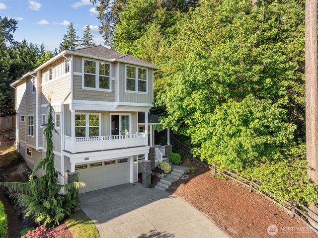 16990 NE 84th Court, Redmond, WA 98052