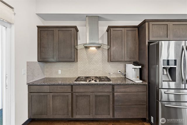 16990 NE 84th Court, Redmond, WA 98052