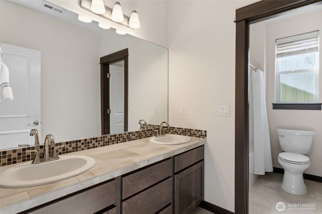 16990 NE 84th Court, Redmond, WA 98052