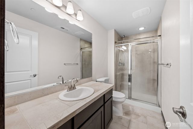16990 NE 84th Court, Redmond, WA 98052