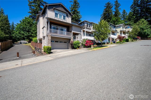 16990 NE 84th Court, Redmond, WA 98052