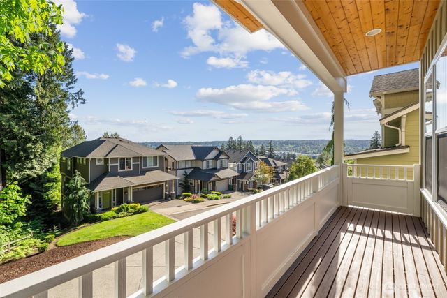 16990 NE 84th Court, Redmond, WA 98052