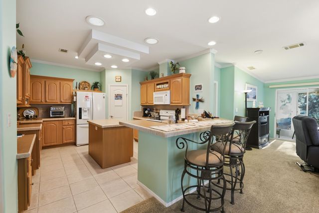 583 Woodholme Dr., Conway, SC 29526