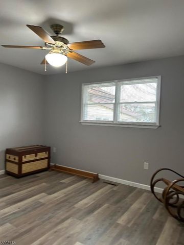 333 S 4Th St, Lopatcong Twp., NJ 08865