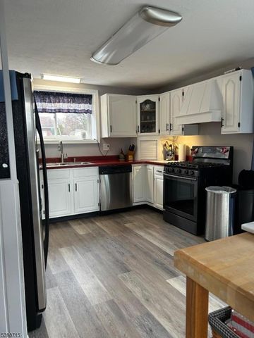 333 S 4Th St, Lopatcong Twp., NJ 08865