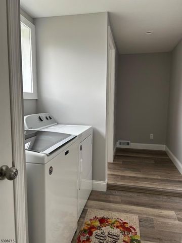 333 S 4Th St, Lopatcong Twp., NJ 08865