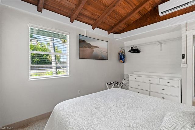2134 Palm ST, Naples, FL 34119