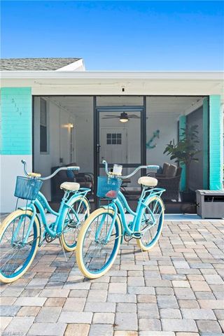 2134 Palm ST, Naples, FL 34119