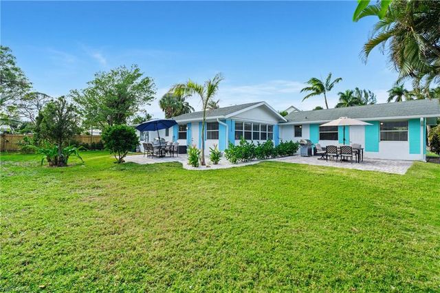 2134 Palm ST, Naples, FL 34119