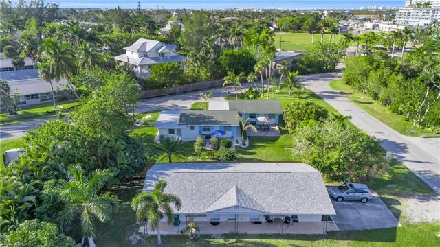 2134 Palm ST, Naples, FL 34119
