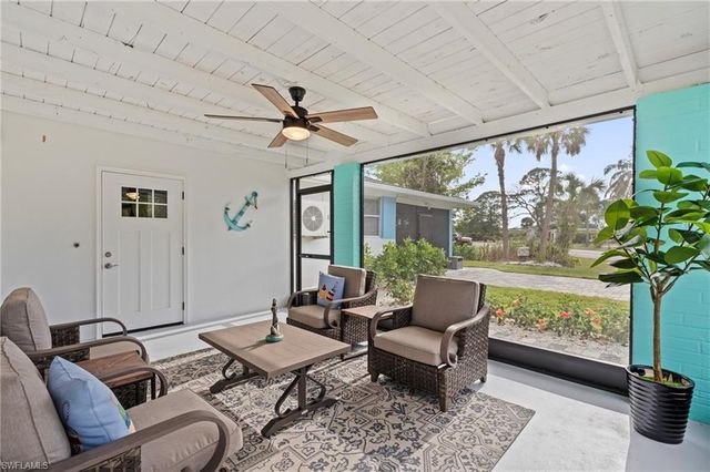 2134 Palm ST, Naples, FL 34119