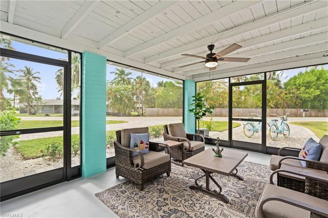 2134 Palm ST, Naples, FL 34119