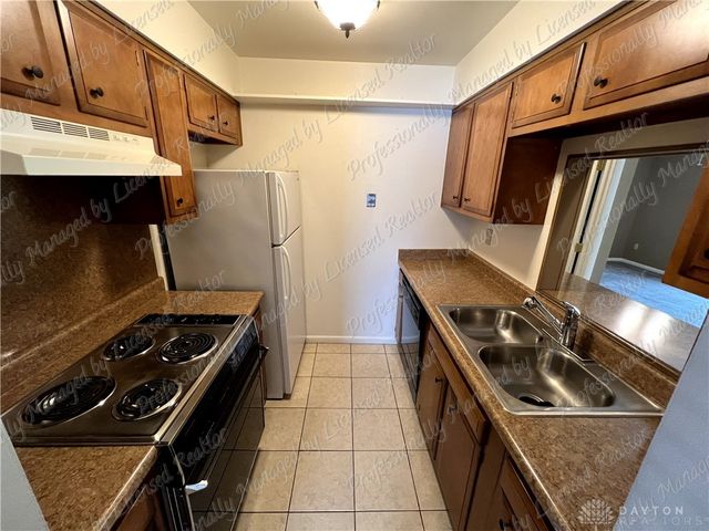 3109 E Stroop Road, Kettering, OH 45440