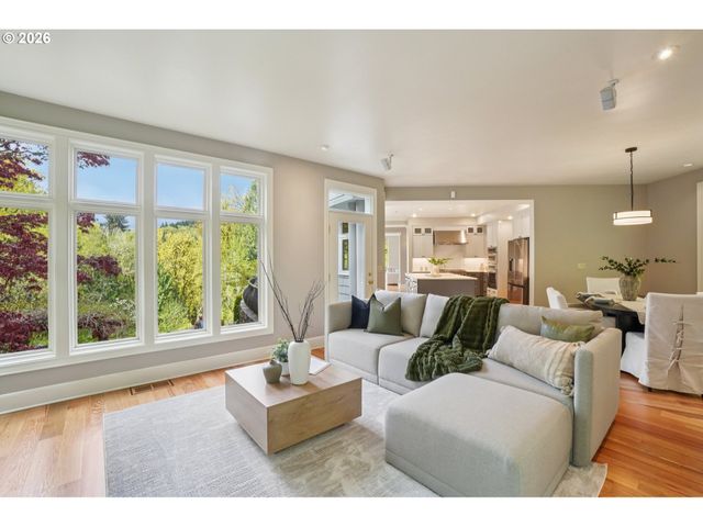 6103 Nw CORNELL Rd, Portland, OR 97210