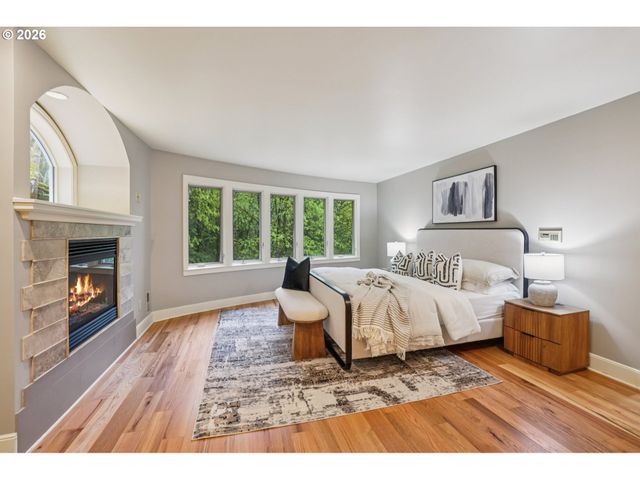 6103 Nw CORNELL Rd, Portland, OR 97210