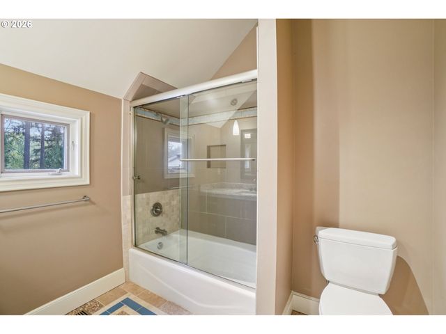 6103 Nw CORNELL Rd, Portland, OR 97210