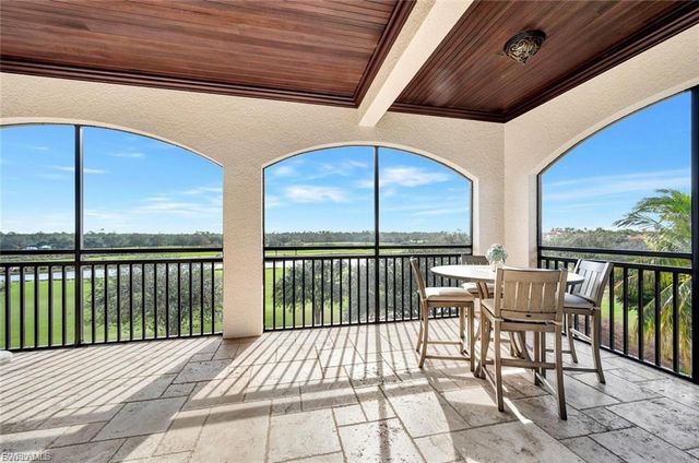 2542 Marquesa Royale LN 6, Naples, FL 34109