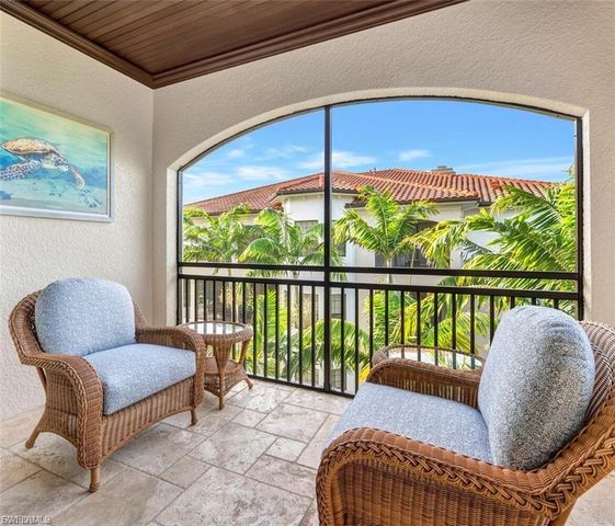 2542 Marquesa Royale LN 6, Naples, FL 34109