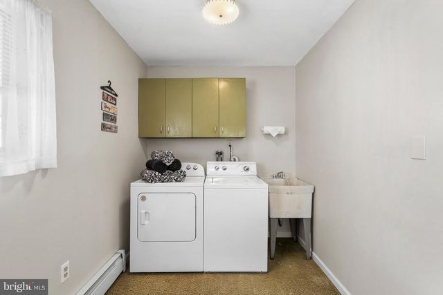 119 HARVEST RD, Levittown, PA 19056