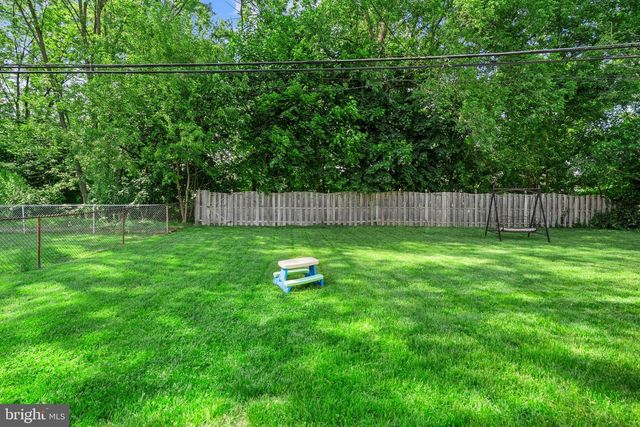119 HARVEST RD, Levittown, PA 19056