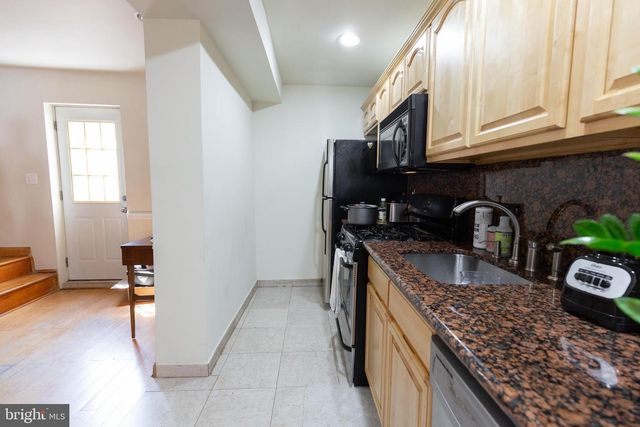 808 GAUL ST, Philadelphia, PA 19125