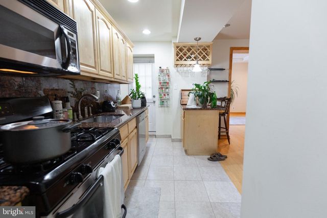 808 GAUL ST, Philadelphia, PA 19125