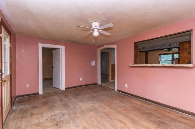 743 State Highway 32, Buffalo, MO 65622