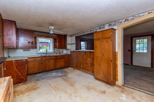 743 State Highway 32, Buffalo, MO 65622