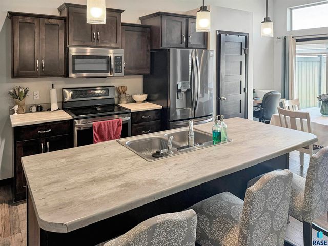 9528 W Broek Dr Drive, Sioux Falls, SD 57016