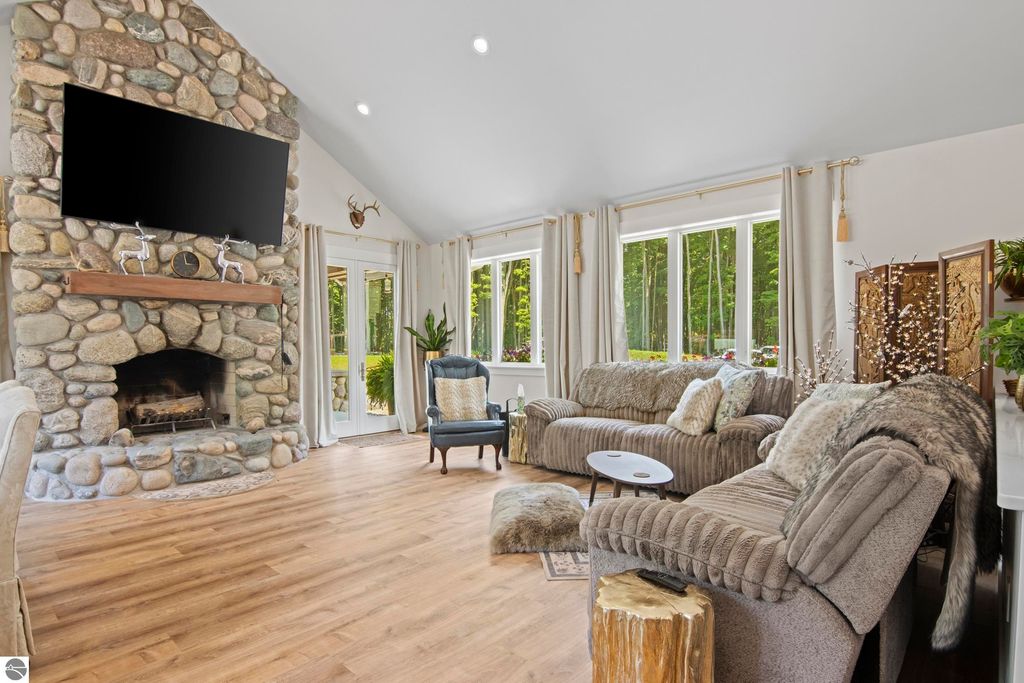 Image 10 of property listing at 8986 Alden Meadows, Alden, MI 49612