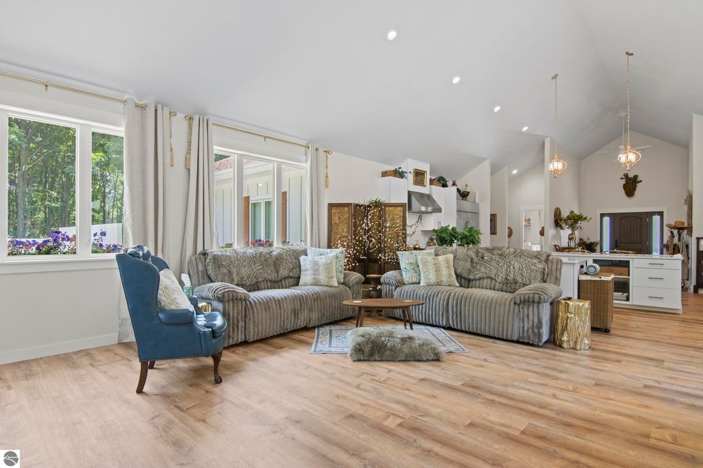 Image 11 of property listing at 8986 Alden Meadows, Alden, MI 49612