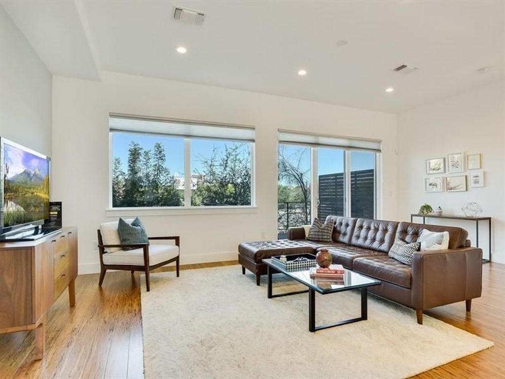 1801 E 2nd ST 3, Austin, TX 78702