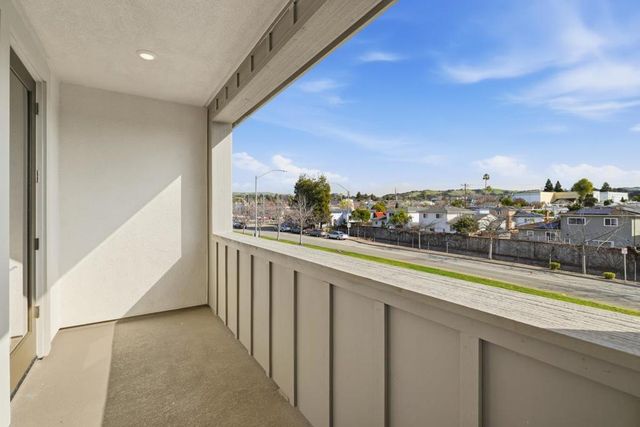 Northridge Avenue, Castro Valley, CA 94546