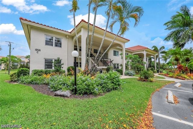 1056 Forest Lakes DR C211, Naples, FL 34105