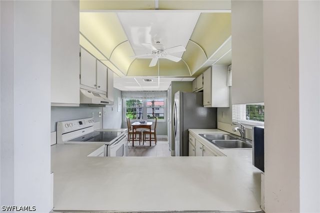 1056 Forest Lakes DR C211, Naples, FL 34105