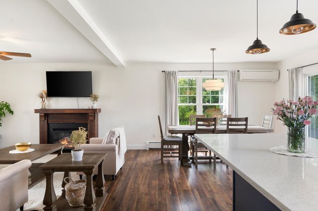 70 Allen Road, Georgia, VT 05478