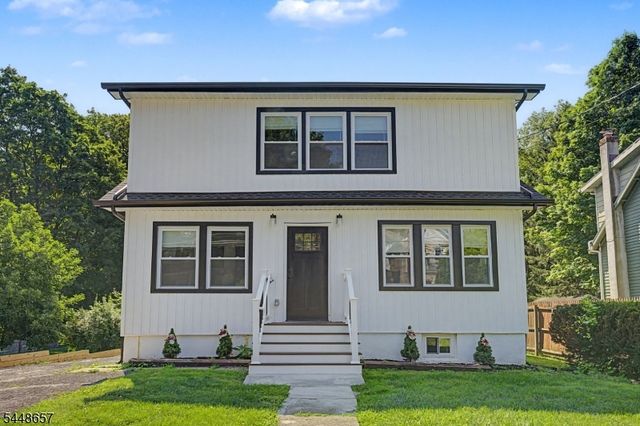 85 Madison St, Newton Town, NJ 07860