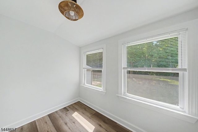 85 Madison St, Newton Town, NJ 07860