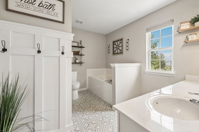 2113 Fairview Lane, Woodstock, IL 60098