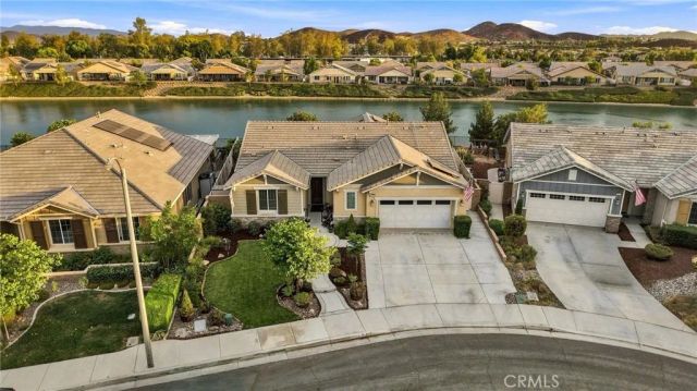 30381 Bristol Gate Lane, Menifee, CA 92584